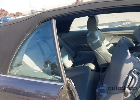 2005 BMW 325Ci z USA, uszkodzony, nr VIN WBABW33435PL36809